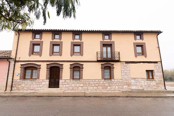 Casa de la Ribera, desde fuera de Casa de la Ribera